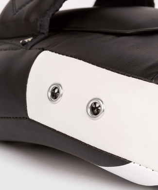Лапи Venum Small Kick Boxing Pad 2.0 Micro Fiber Quality Black White, Універсальний