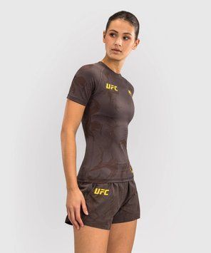 Женский рашгард UFC Venum FIGHT WEEK 4.0 Women's Short Sleeve Rashguards Dark Brown, XS