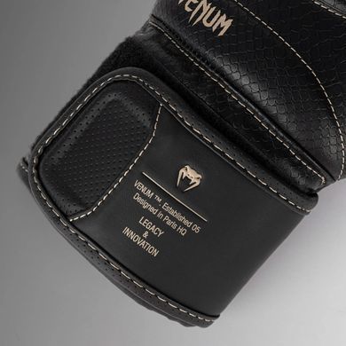 Боксерские перчатки Venum Impact Evo Scales Boxing Gloves Black, 8 oz