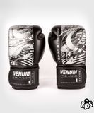 Боксерские перчатки для детей Venum YKZ21 Boxing Gloves For Kids Black White, 4 oz