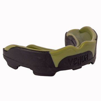 Капа Venum Predator Чорна з хакі