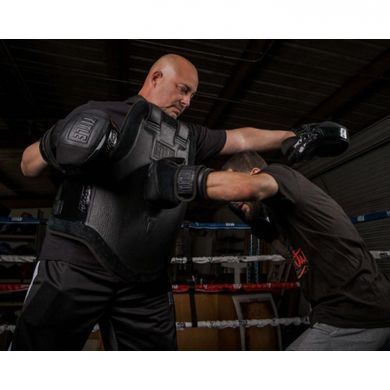 Жилет для тренера TITLE BLACK Pro Body Protector, L