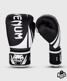 Детские боксерские перчатки Venum Challenger 2.0 Kids Boxing Gloves Black White, 6 oz
